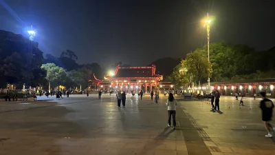 Dongguan Night View Photos: Qifeng Park, New South China Mall, Nancheng, and Houjie Streets